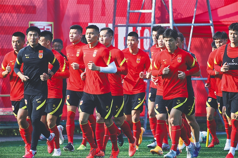 曝皇马已解雇阿隆索！踢曼城后正式官宣 42岁青训传奇任临时教练