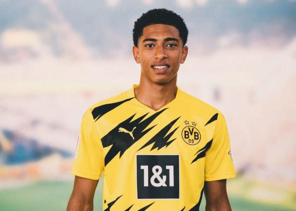 黄子豪：这赛季能完成球队和自己的目标，我很清楚这不是偶然